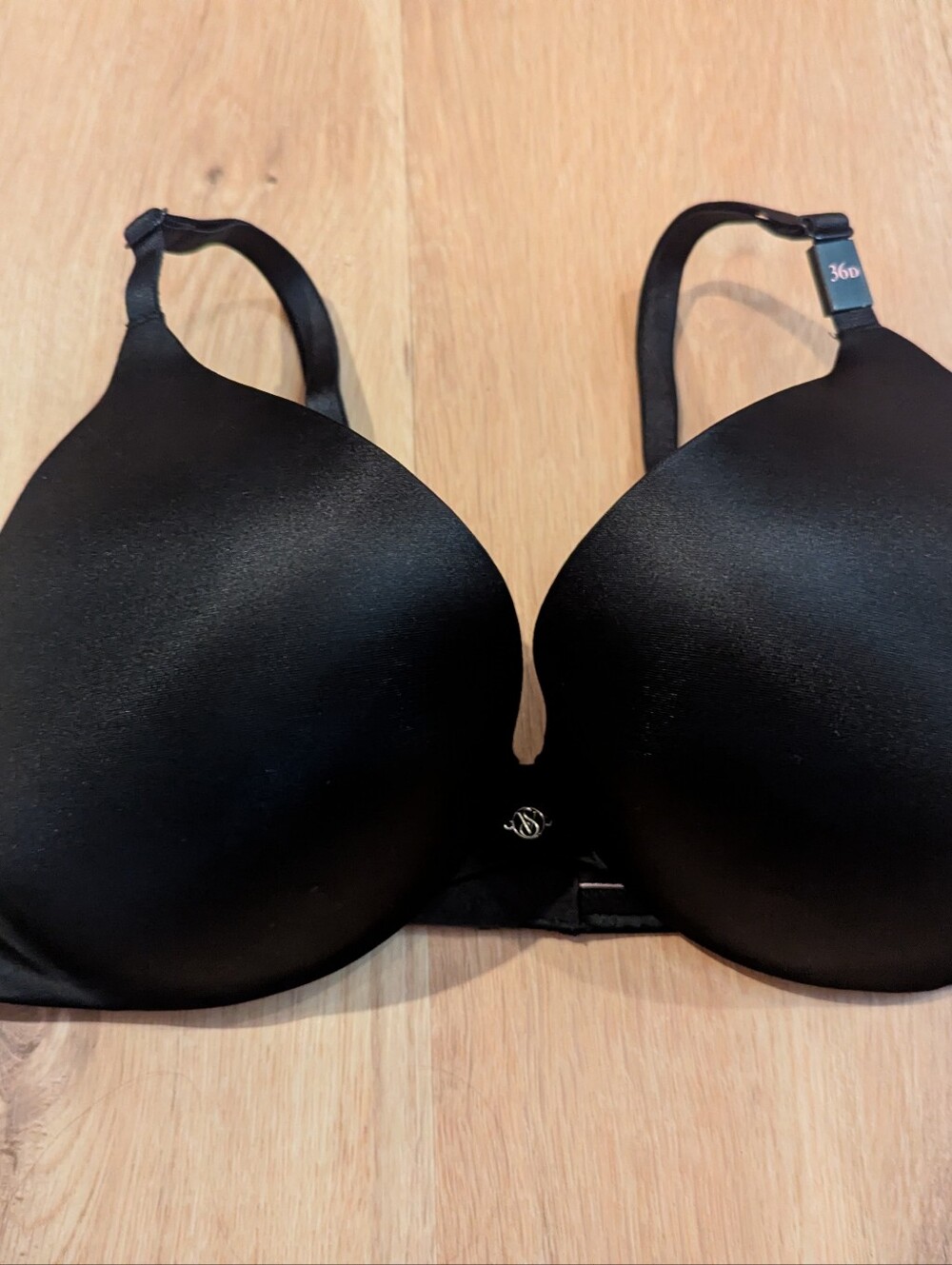 Victoria Secret Push-up Bra Black Size 36D